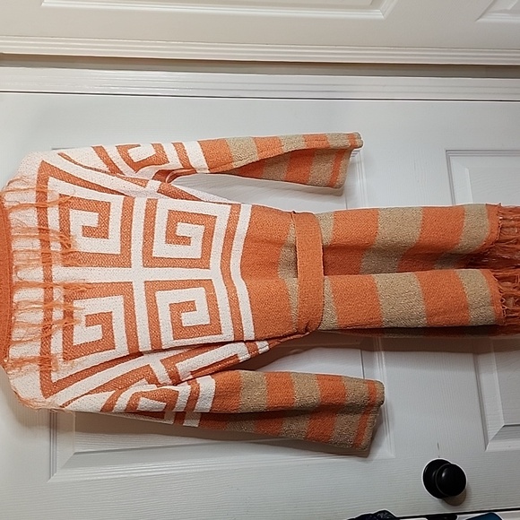 BETTER GRAB THIS ONE OR ITS MINE NWTS OVERSIZED WILL FIT LARGE - Picture 6 of 6